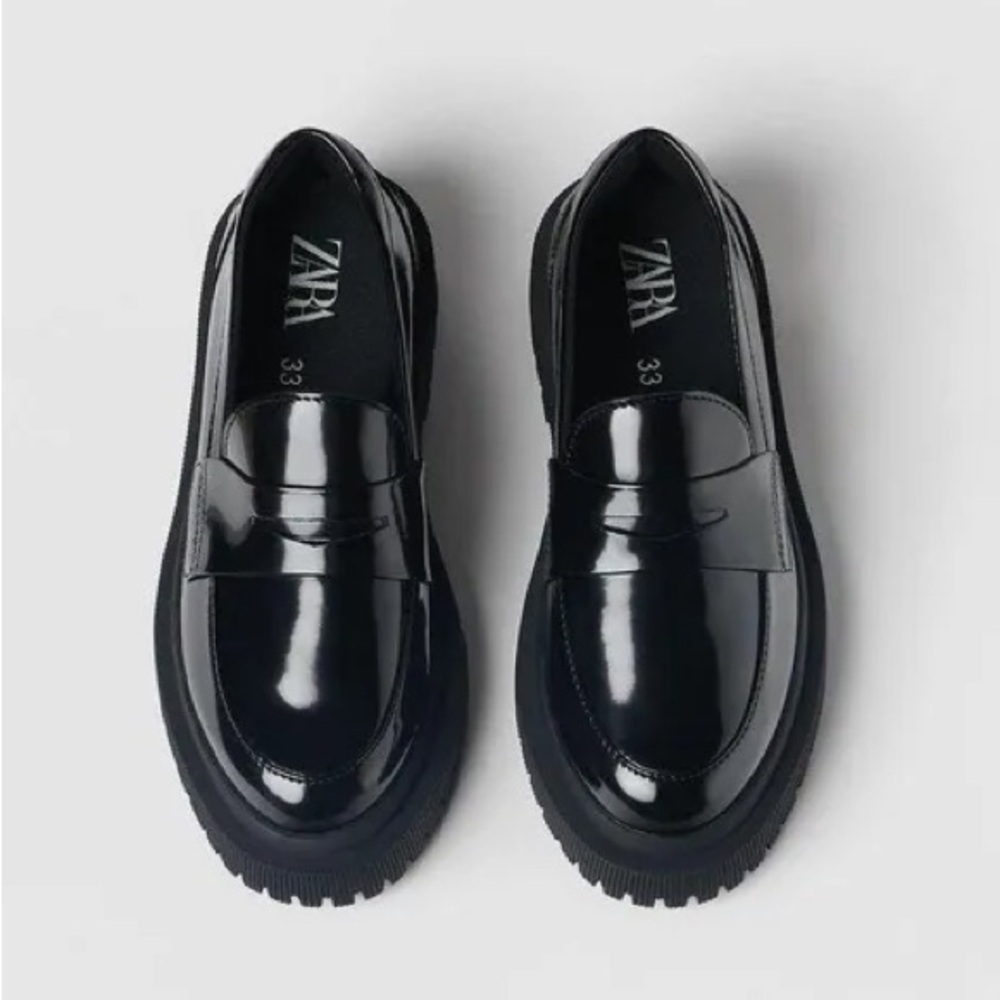 Zara loafers Sz 1C
